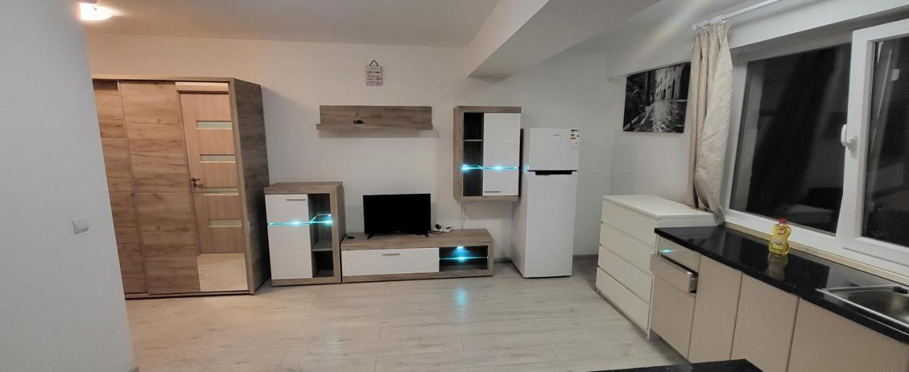 Studio 32 Bulevardul Oltenia Craiova Exterior photo